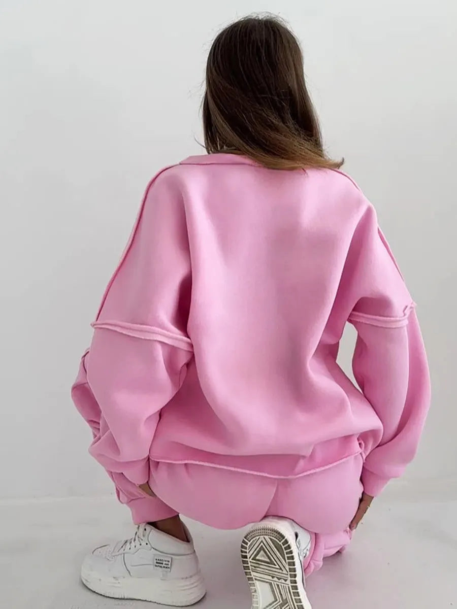 Oversized Women's Tracksuit with Sweater and Pants