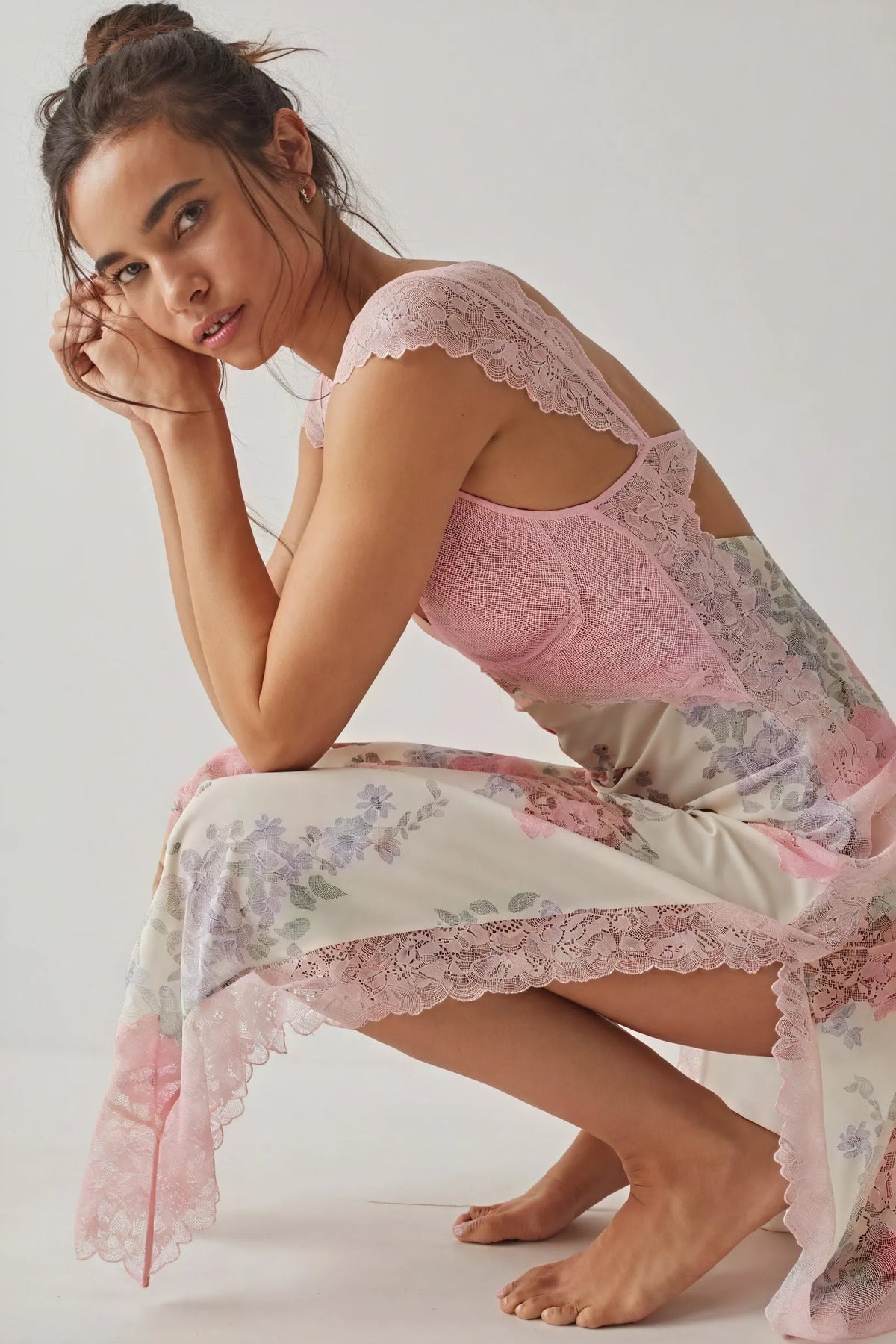 FlieÃŸendes Kleid mit floralem Muster
