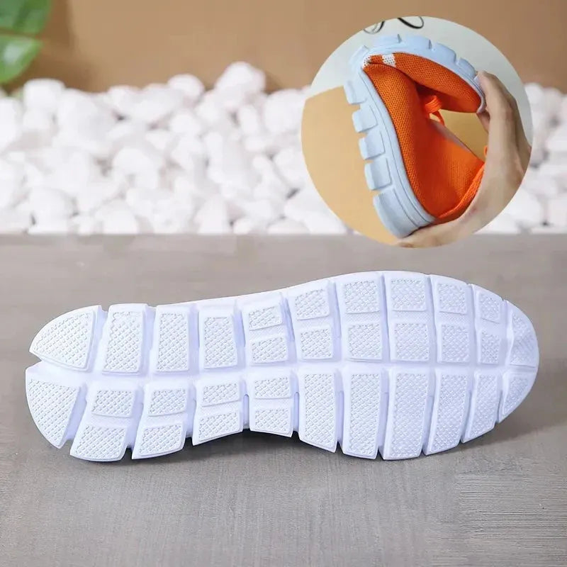 - Atmungsaktive Gestrickte Sneaker