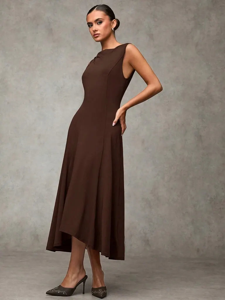 Vestido Midi Elegante sem Mangas Cor CafÃ© Tereza
