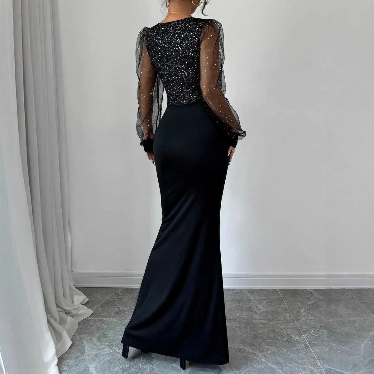 Robe longue col V Ã  sequins manches longues de soirÃ©e