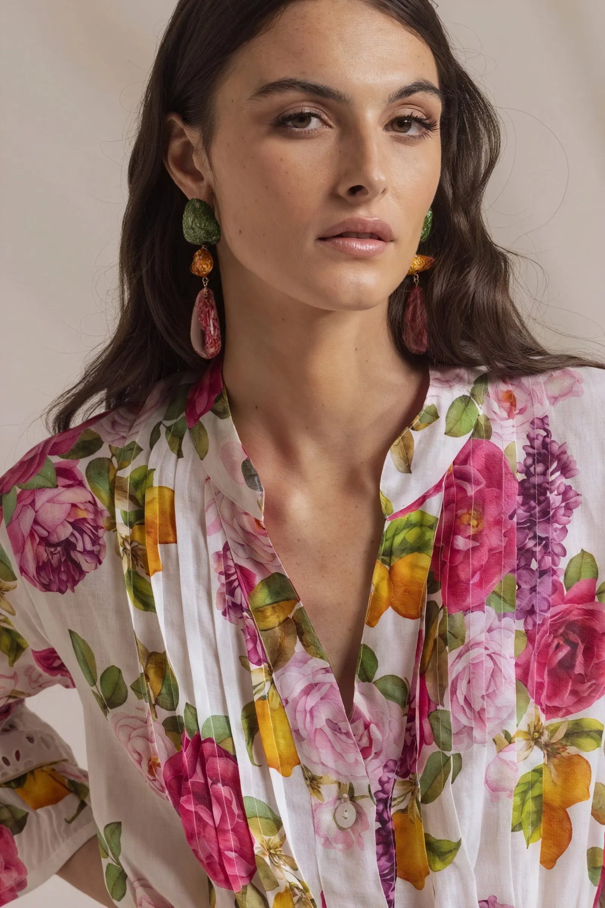 Blumenkleid mit Wickeldesign & Rüschen
