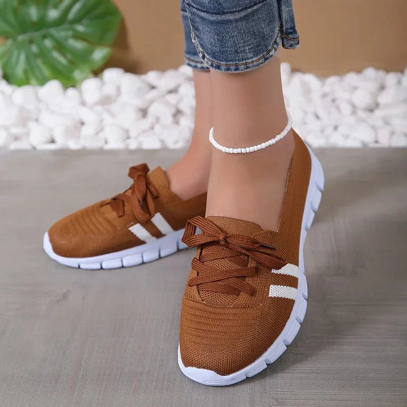 - Atmungsaktive Gestrickte Sneaker