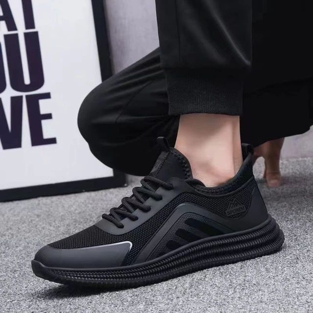 - Modische Wanderschuhe