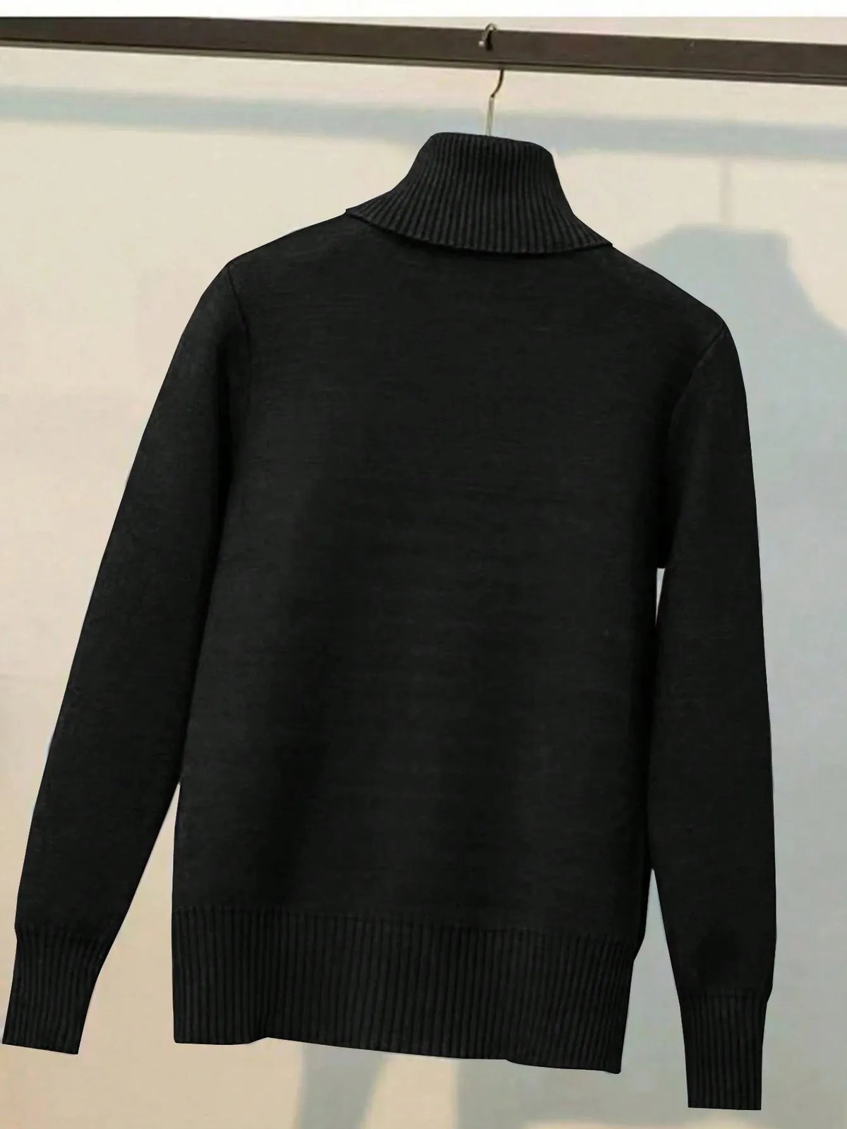 SuÃ©ter Feminino De Gola Alta De Veludo Preto