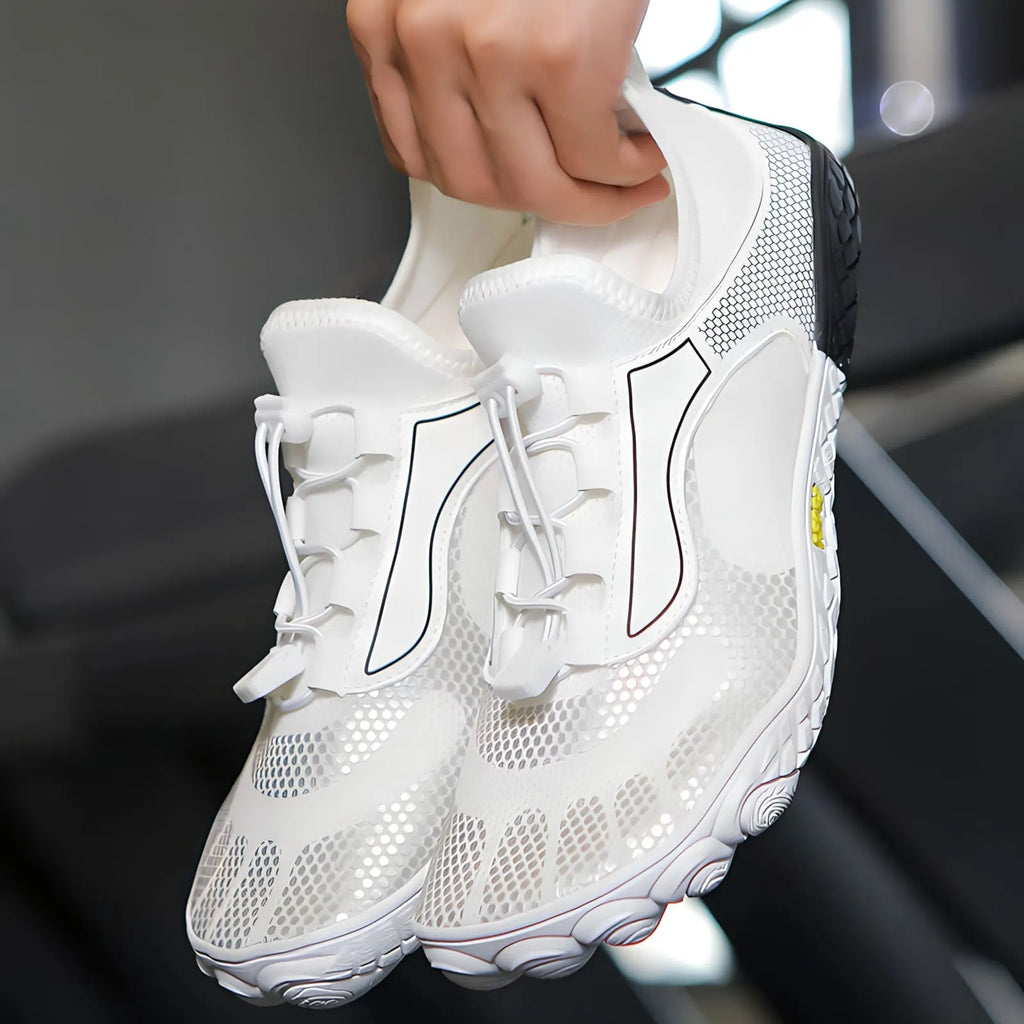 Barfußschuhe mit rutschfester Schutz.