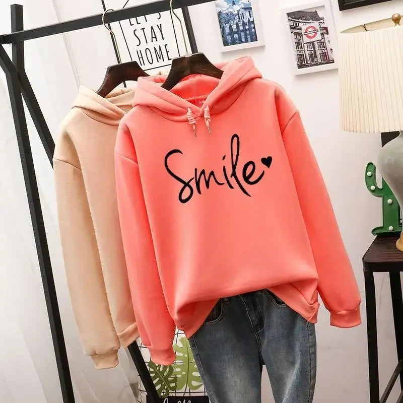 Dames Hoodie Met 'SMILE' Opdruk â€“ Comfort, Positiviteit & Casual Stijl