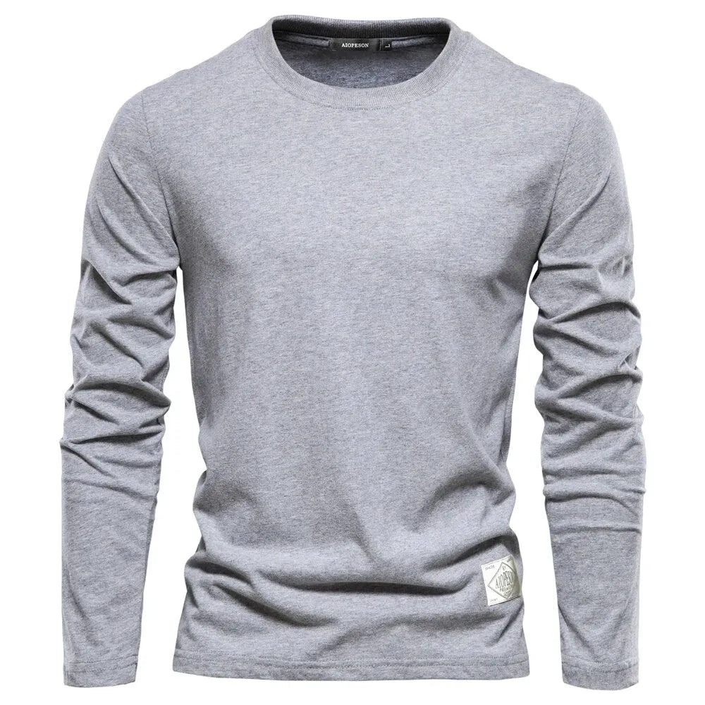 - Langärmeliges T-Shirt mit O-Ausschnitt