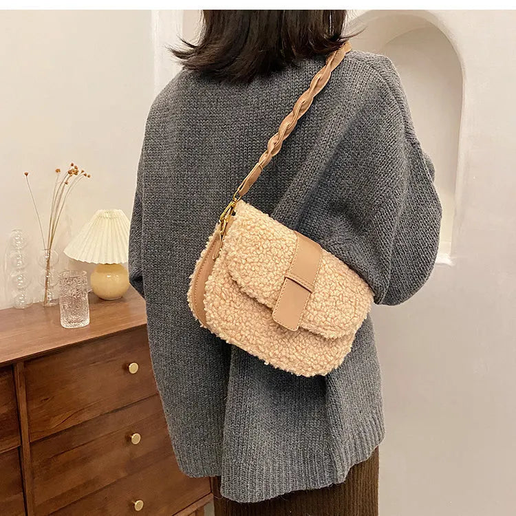- Plüsch Pelz Tasche