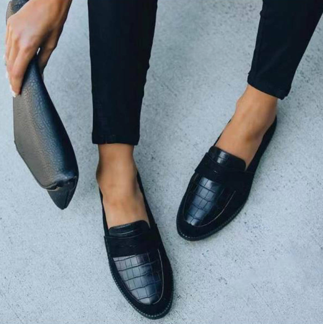 - Bequemer und eleganter Damenschuh