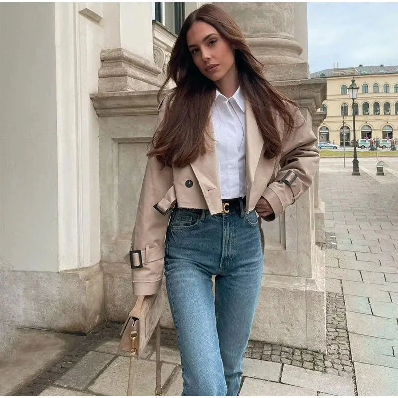 Modern Women's Cropped Trench Coat With Classic Lapels