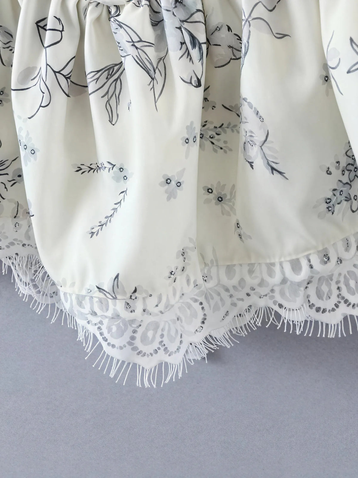 Romantisches Top mit floralem Muster