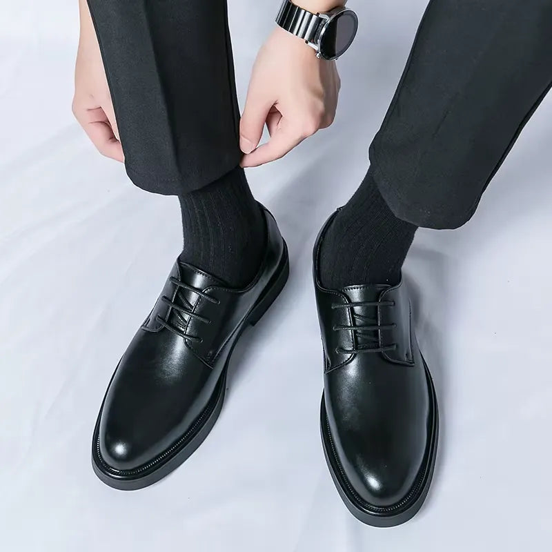 Elegante Herrenschuhe Aus Leder Mit Schnürung Und Rutschfester Sohle