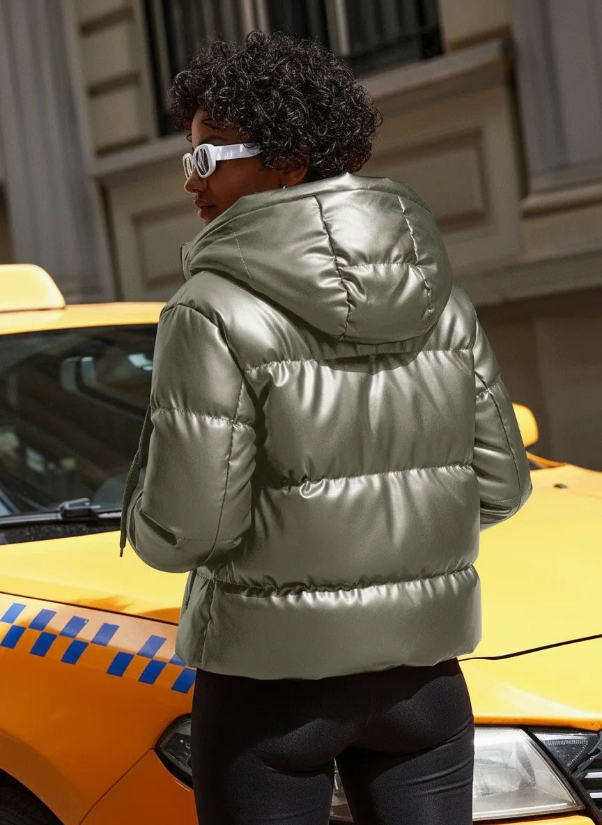 Isabelle Zeitlose Lederoptik Pufferjacke