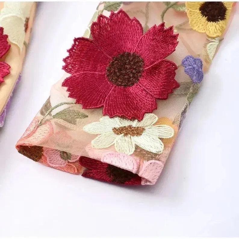 handgefertigtes Blumenkleid