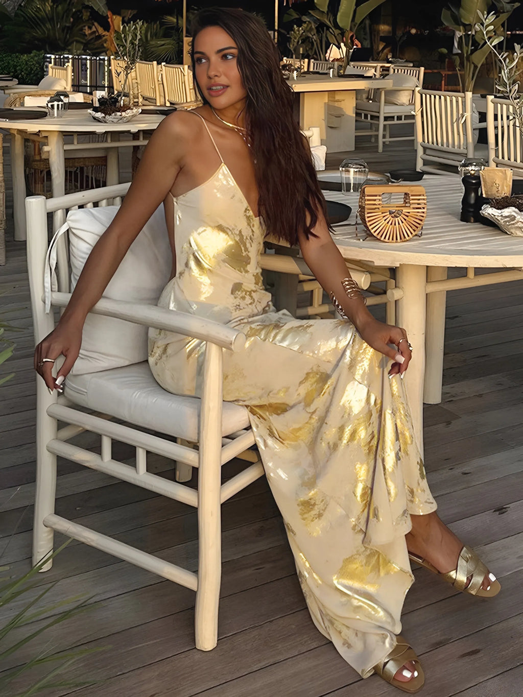 Fließendes Kleid mit zarten Trägern