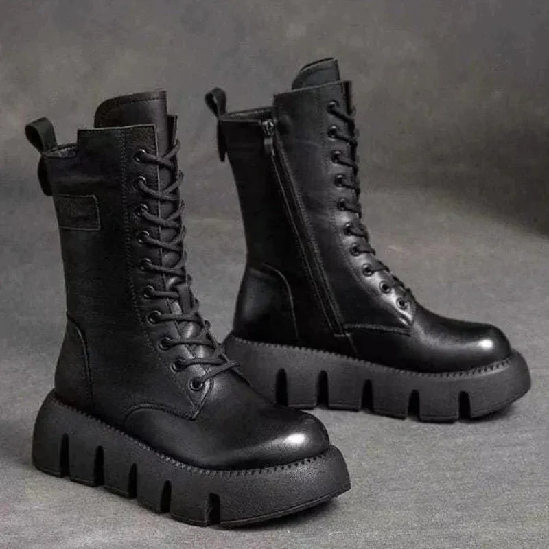 – Stylische Stiefel mit hoher Sohle