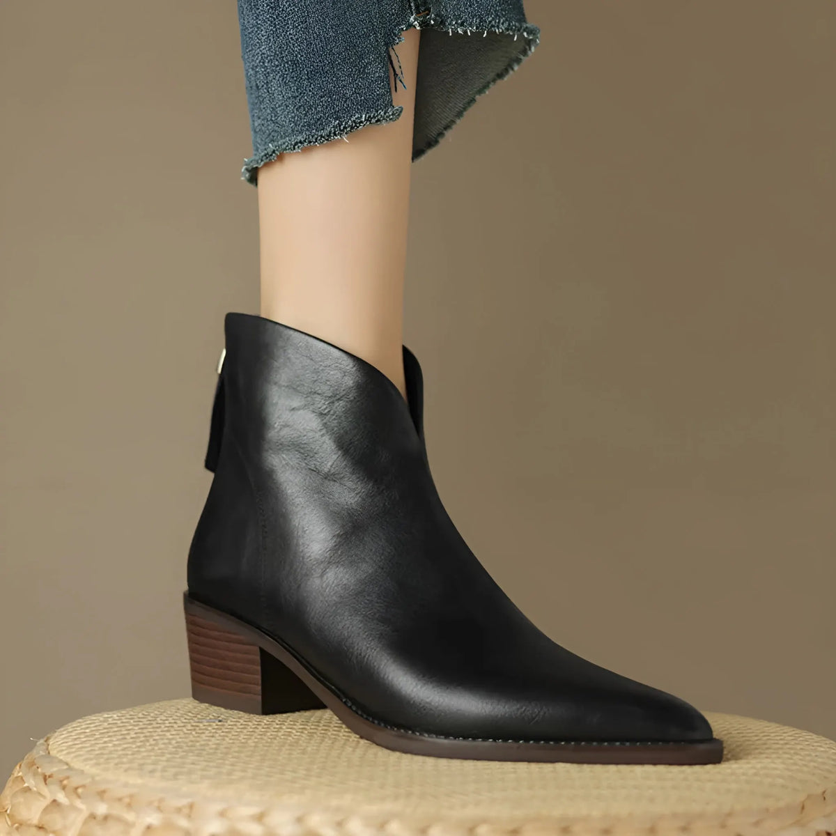 Dames Enkellaarsjes van Leer Met Rits & Blokhak – Elegant, Comfortabel & Stabiel