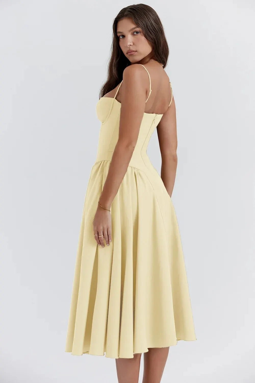 Midi-Kleid mit Spaghettiträgern & plissiertem Rock
