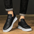 Moderne Leder-Sneaker mit niedrigem Schaft