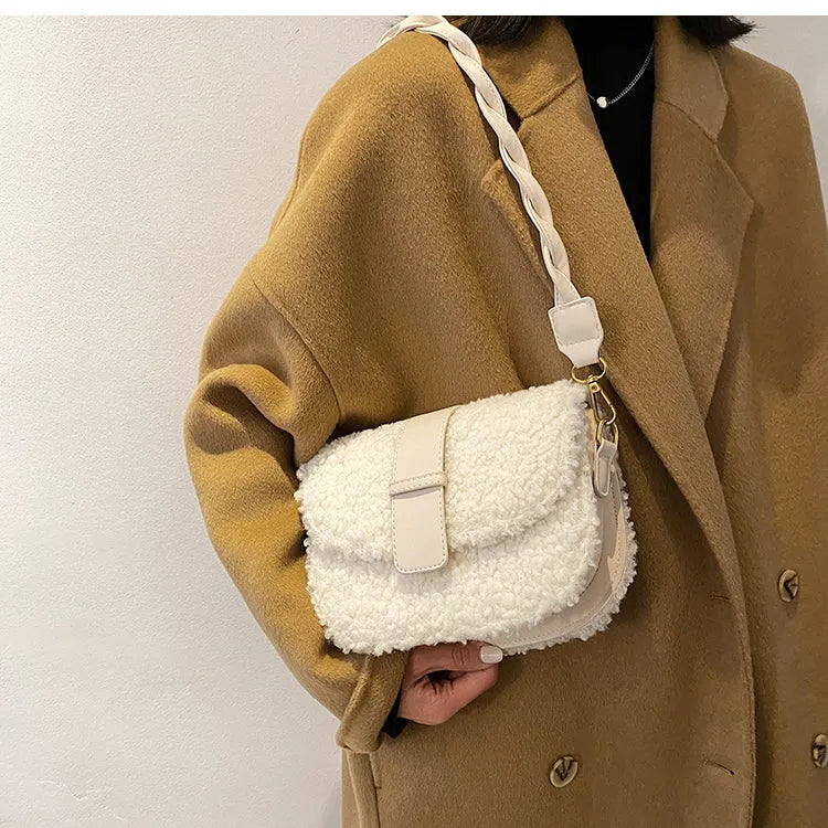 - Plüsch Pelz Tasche