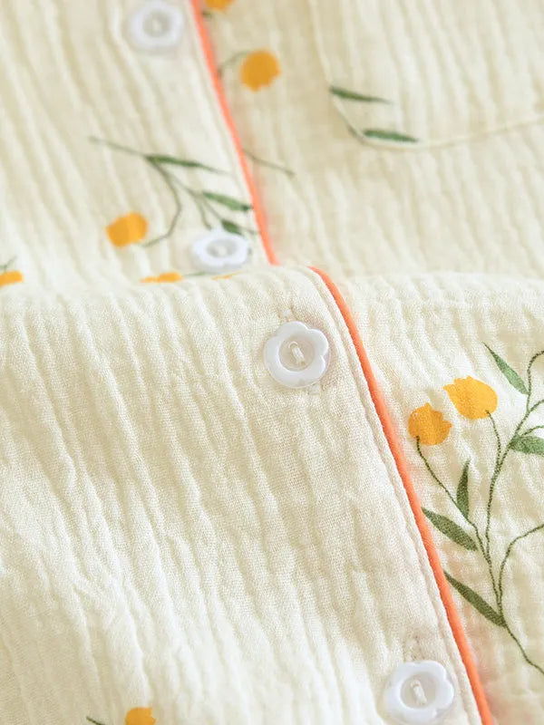 Women's Pajama Set with Flowers and Short Sleeves