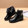 - Orthopädischer Stiefel