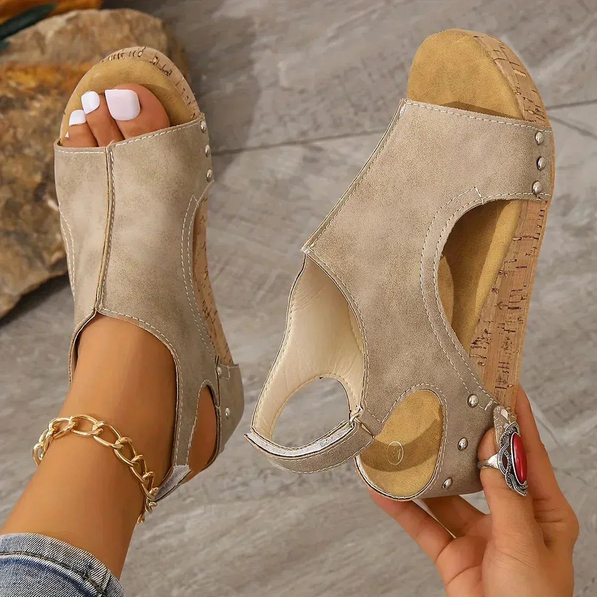 â€“ Elegante und Bequeme Keilsandaletten