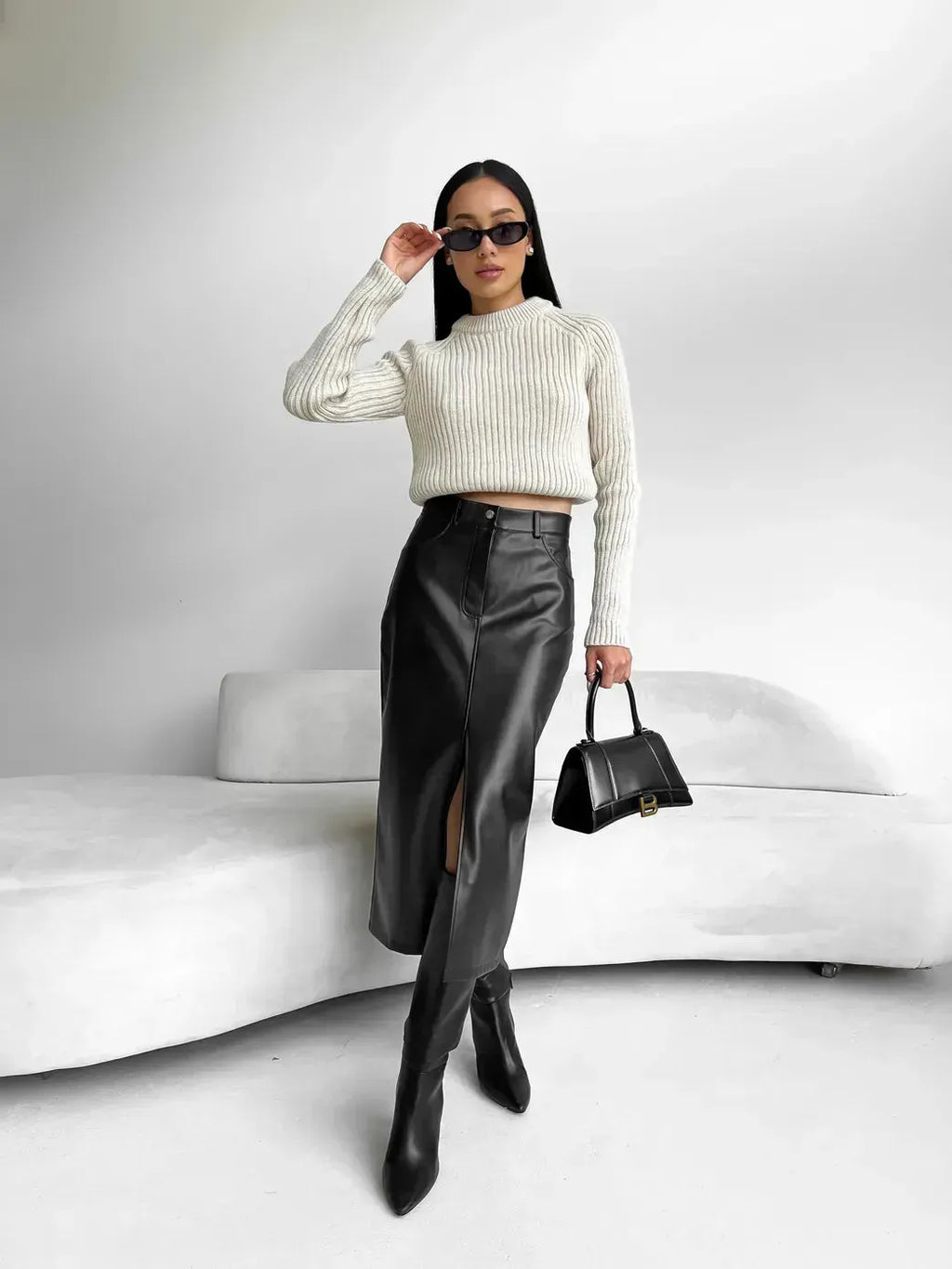 PATRICIA | Zwarte Leren Dames Rok Met Split - Luxe, Stijl & Veelzijdig