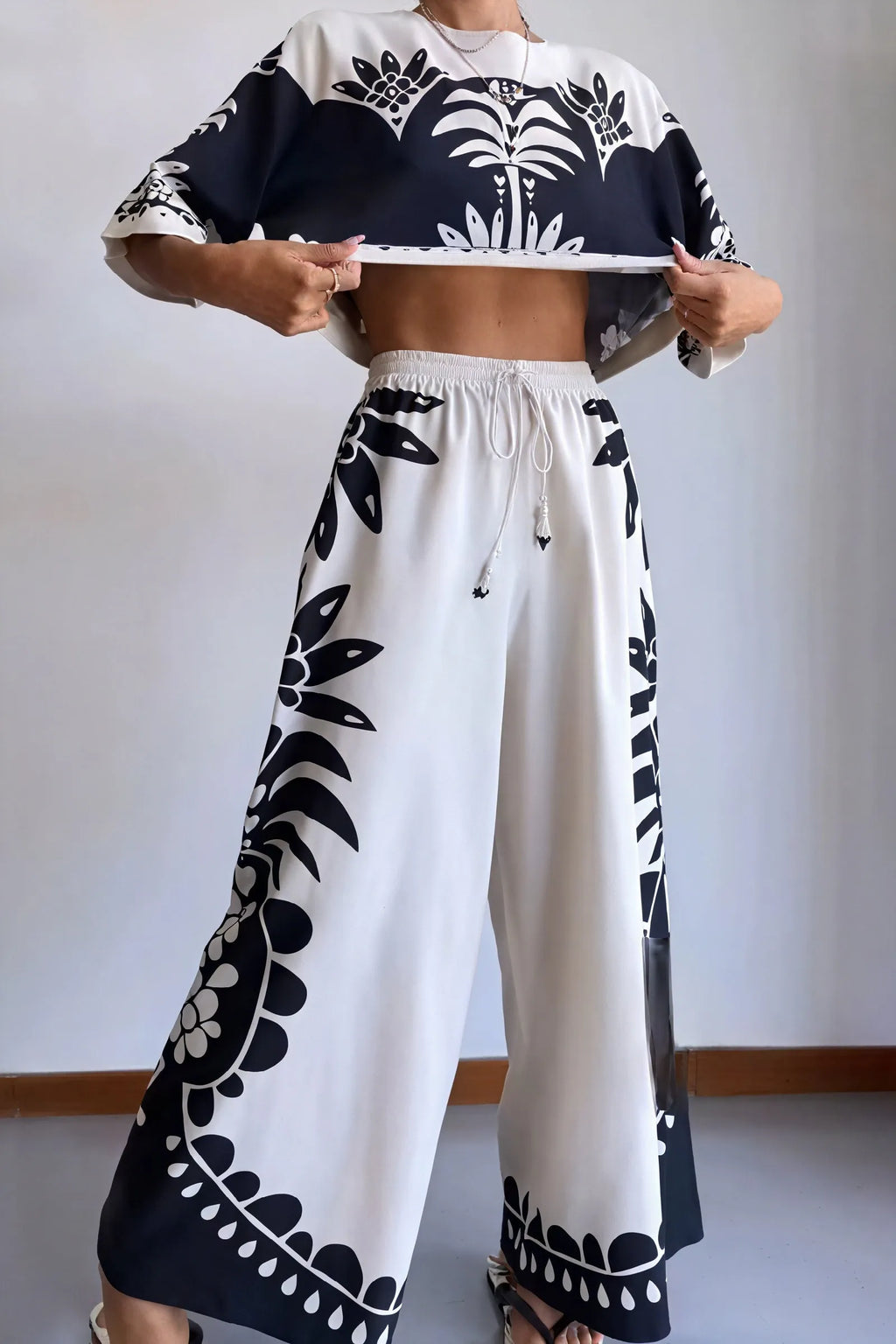 Floral Ensemble: Cropped Top & Wide Leg Pants