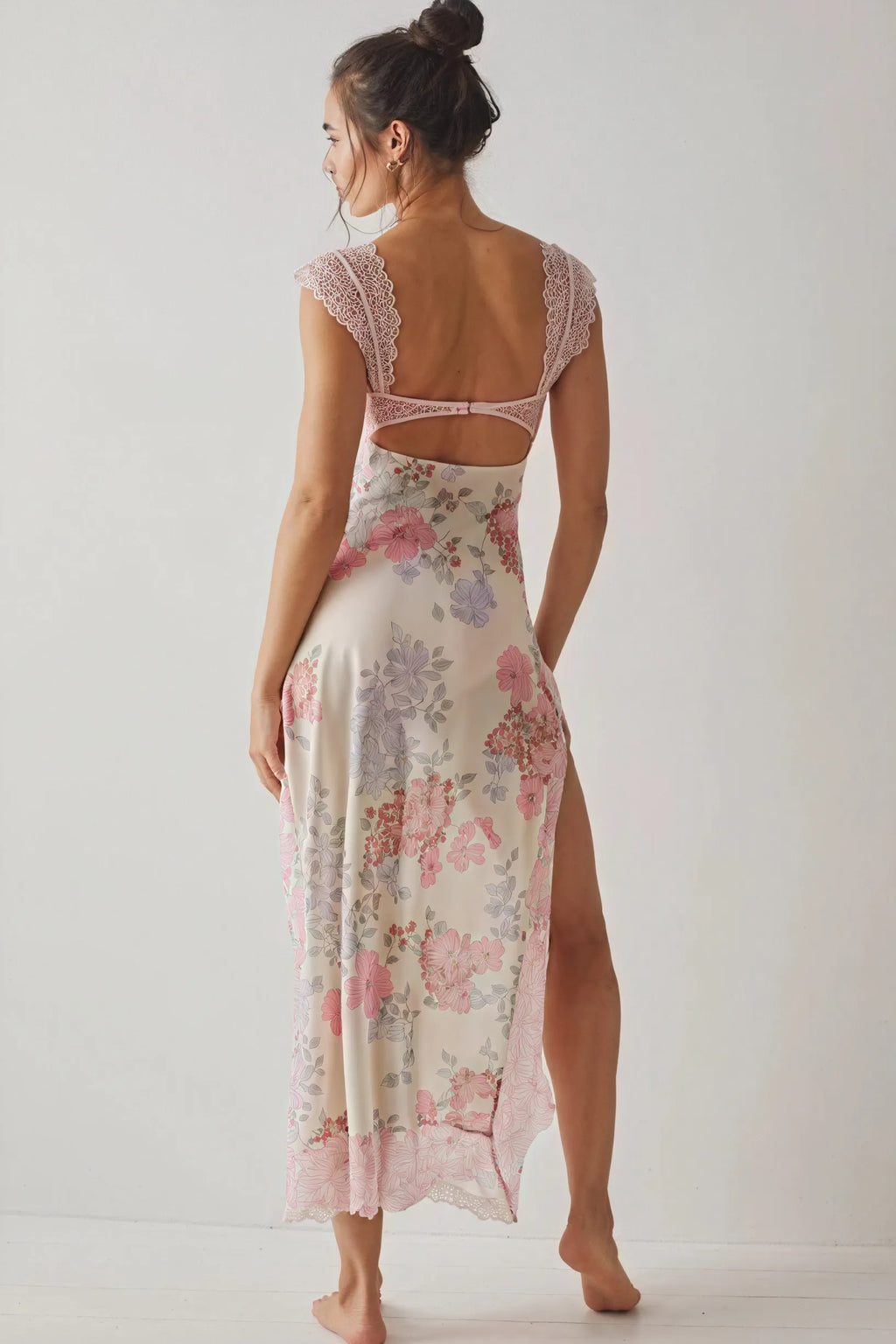 FlieÃŸendes Kleid mit floralem Muster
