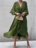Damen-Chiffonkleid mit V-Ausschnitt, BindegÃ¼rtel und asymmetrischem Saum