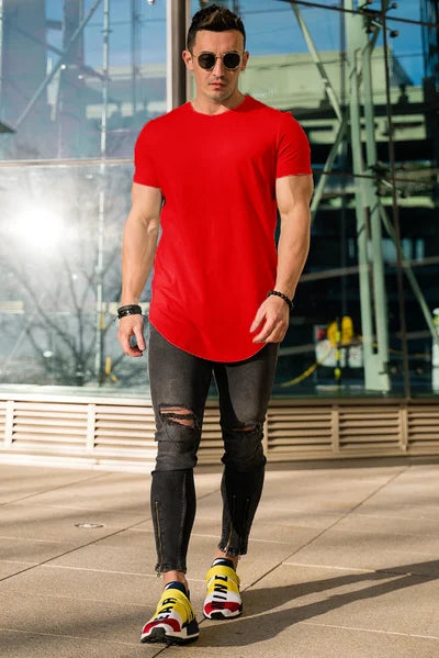Essential T-Shirt mit tiefem Schnitt
