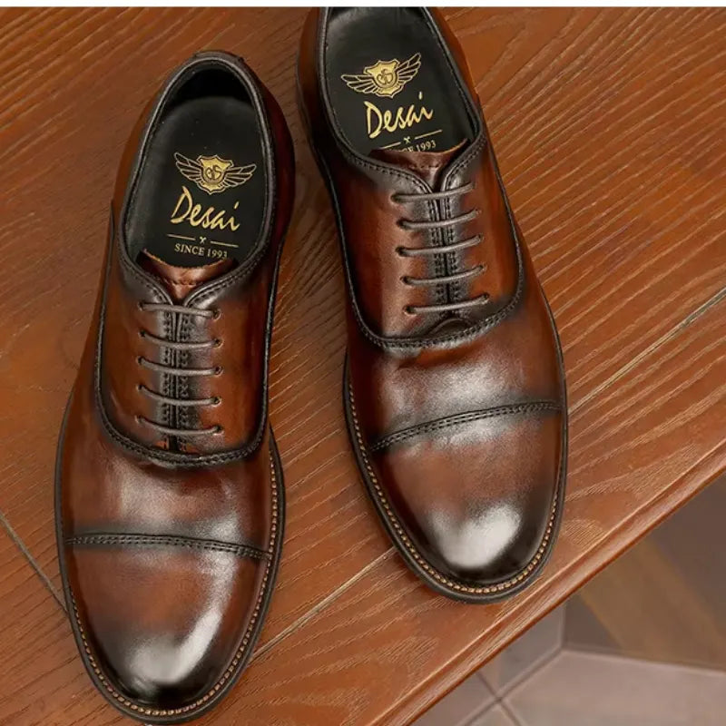 Elegante Leder Herrenschuhe Mit Schnürung Und Klassischem Design