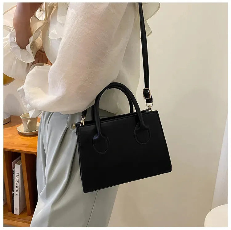 NOOR | Compacte Strakke Dames Tas - Elegant, Tijdloos & Modieus