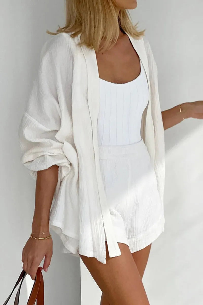Sommerliches Ensemble mit Wickel-Design