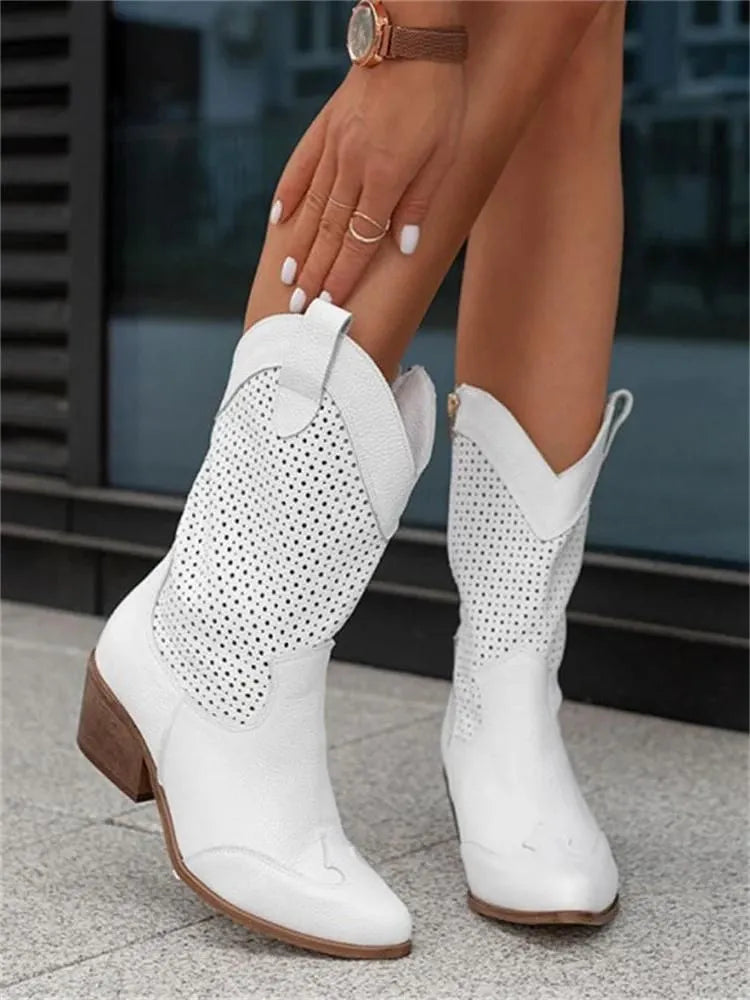 Cowboy-Stiefel - stilvolle Damenstiefel mit Perforationen und Blockabsatz