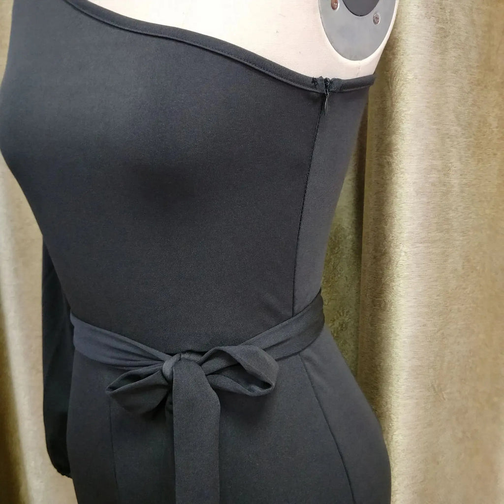 Asymmetrischer Ein-Schulter-Overall
