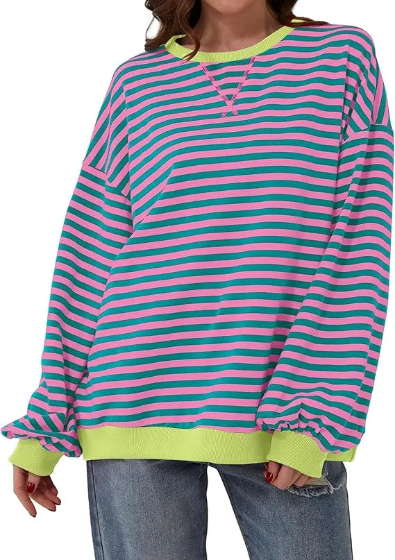 ÃœbergroÃŸer und gestreifter Pullover fÃ¼r Damen
