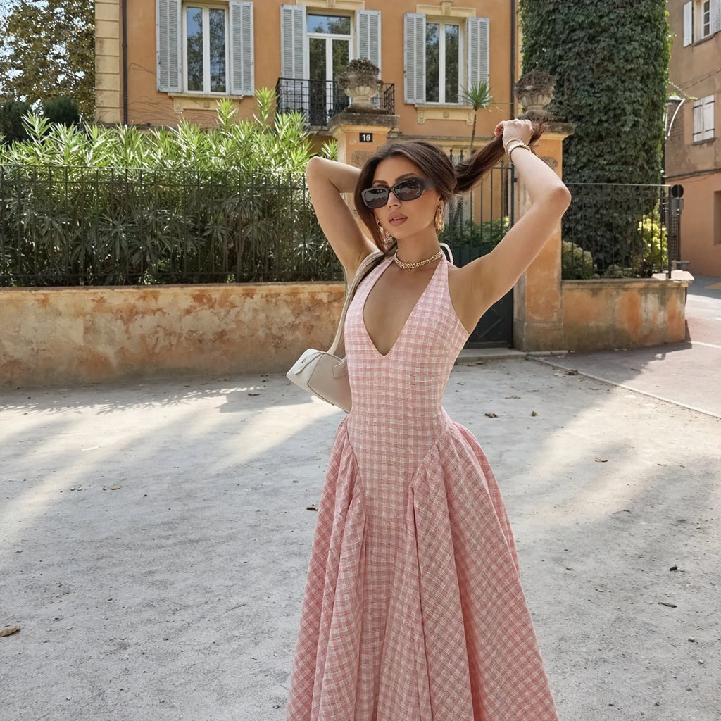 Gingham Plisseekleid – Rosa V-Ausschnitt
