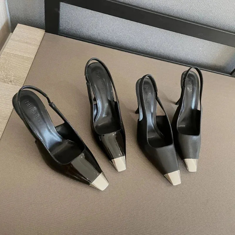 FEMKE | Slingback Hakken Van Patentleer Met Metalen Neus â€“ Elegant, Gedurfd, Verfijnd