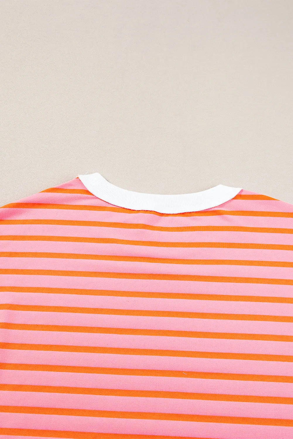 ISA | Gestreept Loose Fit T-Shirt Voor Dames Met Contrast Trim En Wijde Mouwen – Comfortabel, Casual, Stijlvol