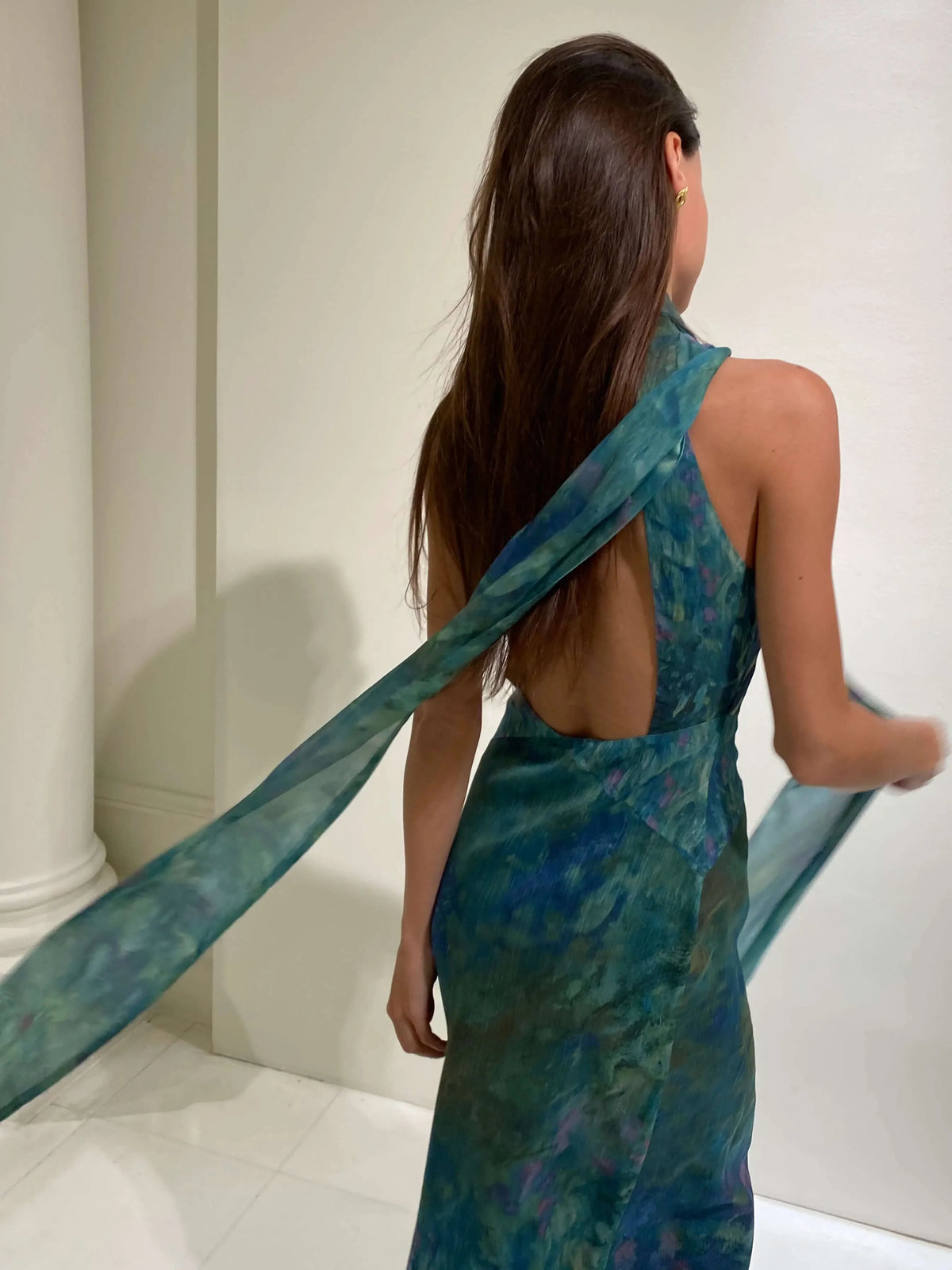Chic Halter Dress for Women with Glamorous Look