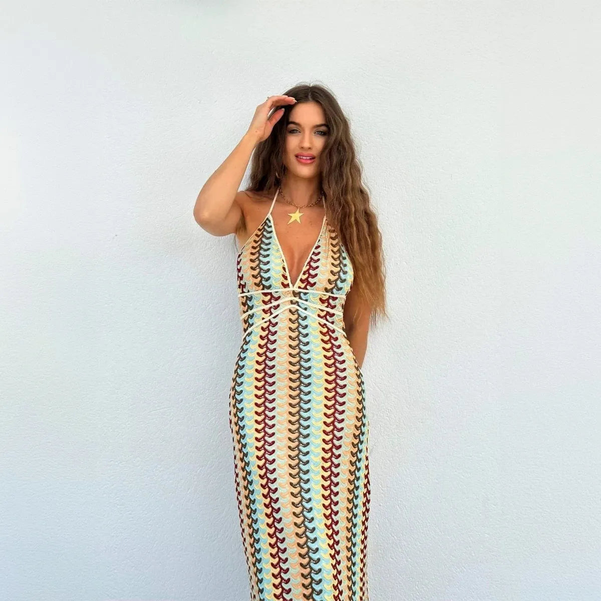 FlieÃŸendes Kleid mit offenem RÃ¼cken