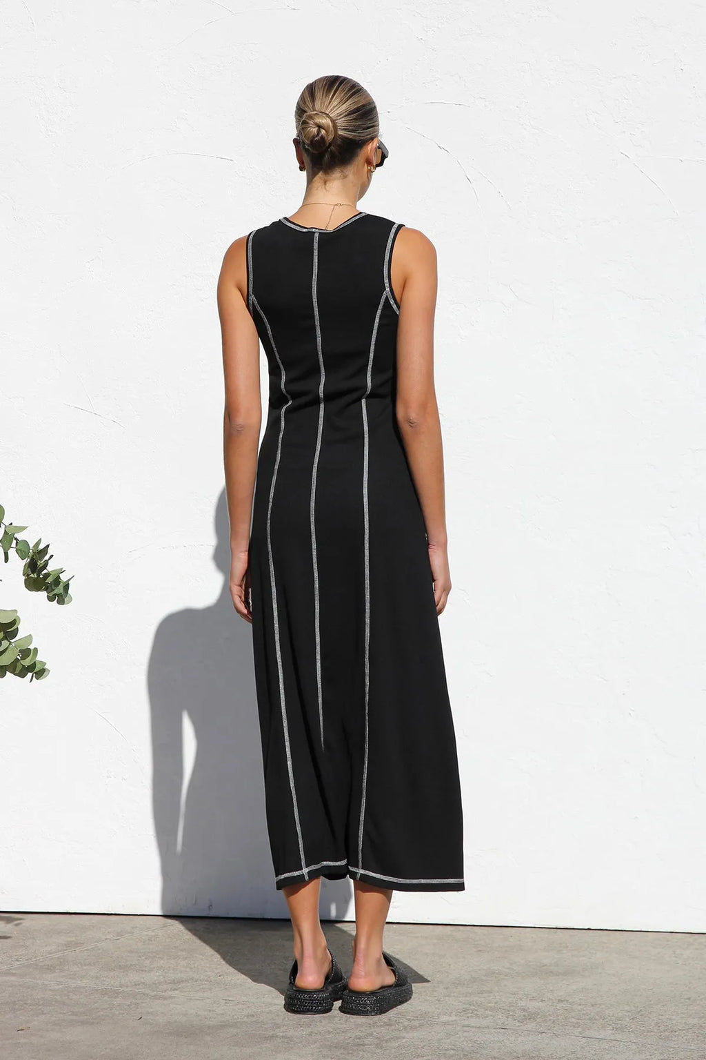 ARIANA | Zwarte Dames Maxi Jurk met Contrasterende Stiksels - Stijlvol, Rekbaar & Elegant