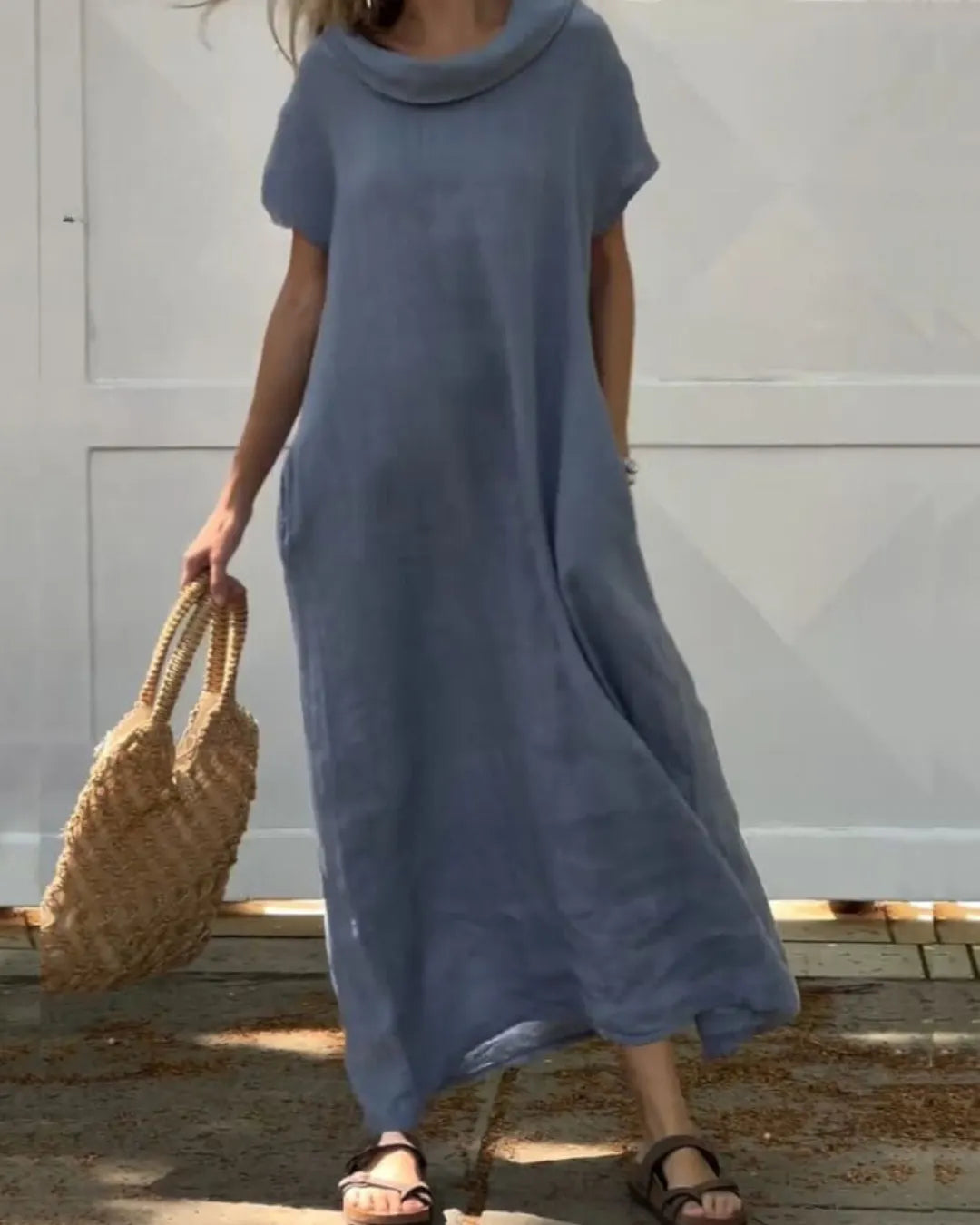 Leinenkleid Mit Elegantem Kragen