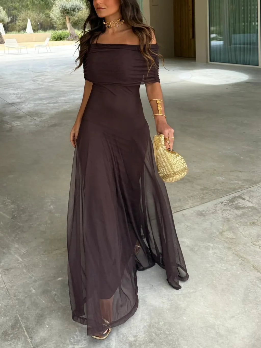 Chiffon Maxi Dress for Women with Airy Design and Subtle Shine