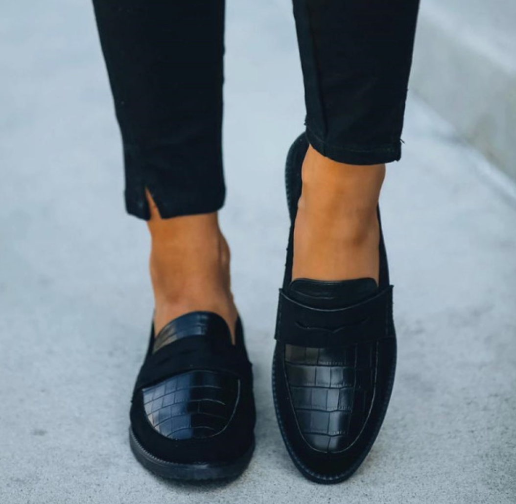 - Bequemer und eleganter Damenschuh