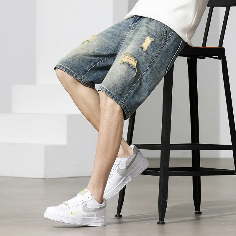 Herren Denim-Shorts mit stylischem Destroyed-Effekt und lässigem Schnitt