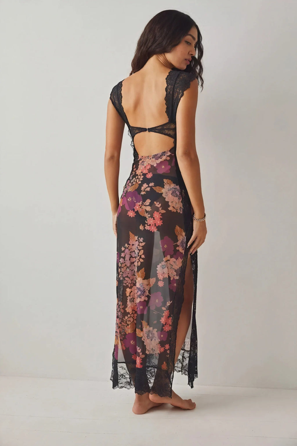FlieÃŸendes Kleid mit floralem Muster